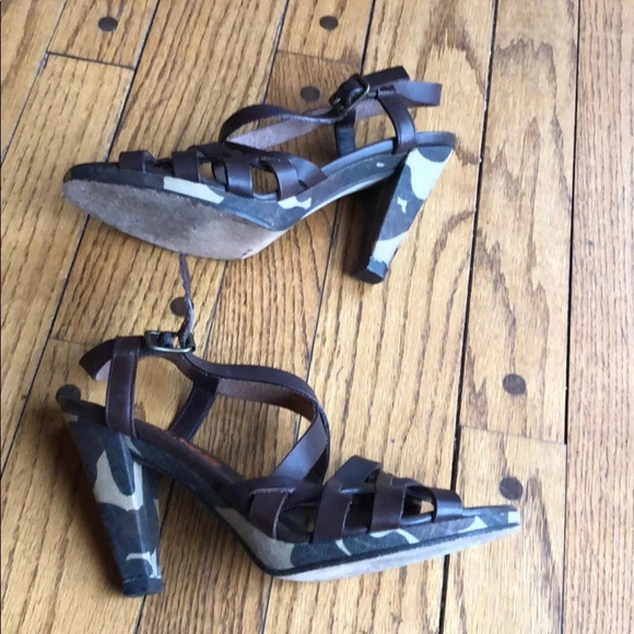 Camo Michael Kors Heels - Picture 2 of 3